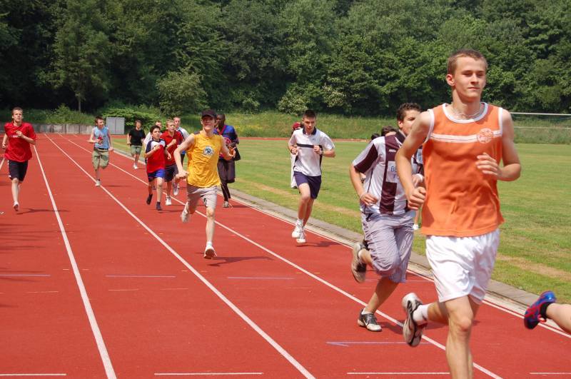 <i><b>Bundesjugendspiele 06-58</b></i>